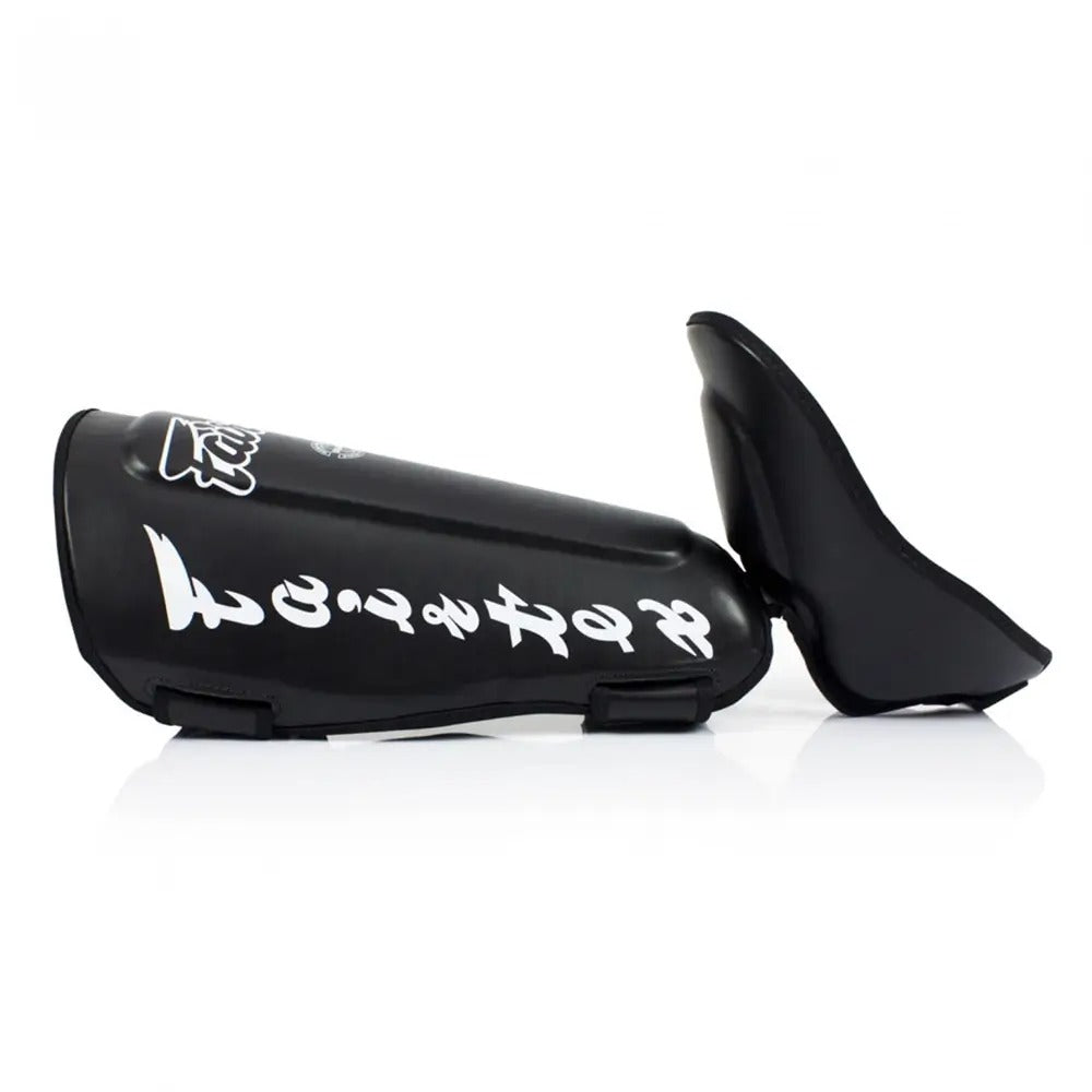 Fairtex SP7 Twister Detachable Shin Guards Black